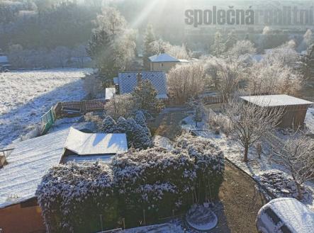 Jedinečný dvougenerační srubový dům k prodeji, Barrandovský most 24 km