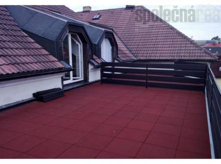 Nový byt 1kk k pronájmu, 20 m2, krásná terasa 10 m2, Černošice, 12 200 Kč včetně popl.