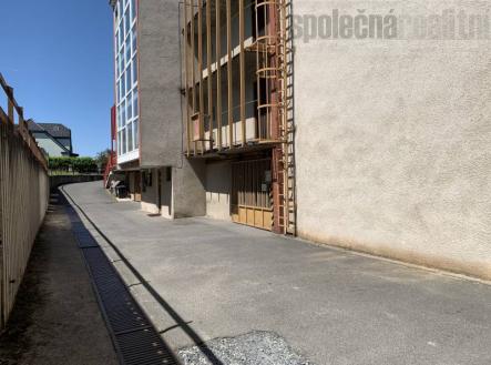 Samostatná zděná garáž k prodeji, Ďáblice, 1.260.000 Kč