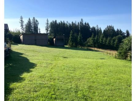 Novostavba na jedinečném místě - polosamota u Hoffmannovy boudy