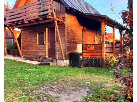 Novostavba na jedinečném místě - polosamota u Hoffmannovy boudy