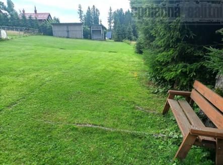 Novostavba na jedinečném místě - polosamota u Hoffmannovy boudy
