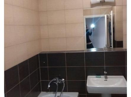 Nadstandardní novostavba 2kk/B k pronájmu, metro Stodůlky, šatna v bytě, garáž