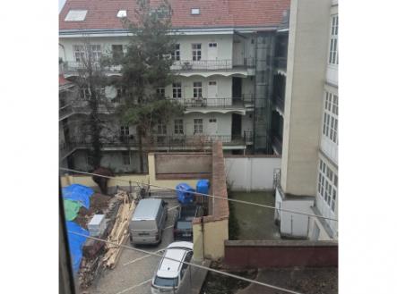 Jednotka  2kk k prodeji, 53 m2, Praha Žižkov, po částečné rekonstrukcí