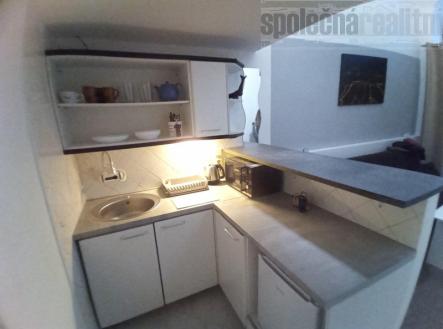 Jednotka  2kk k prodeji, 53 m2, Praha Žižkov, po částečné rekonstrukcí