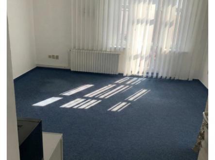 3 prostorné  kanceláře k pronájmu, Chodovecké náměstí