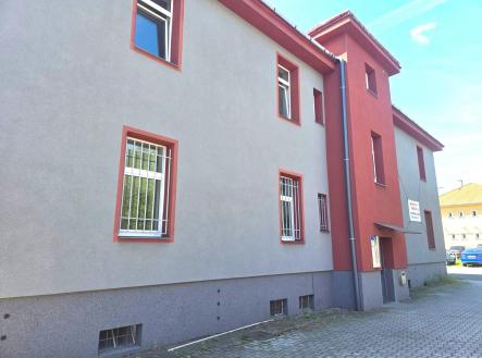 Pronájem kanceláře, 65 m²