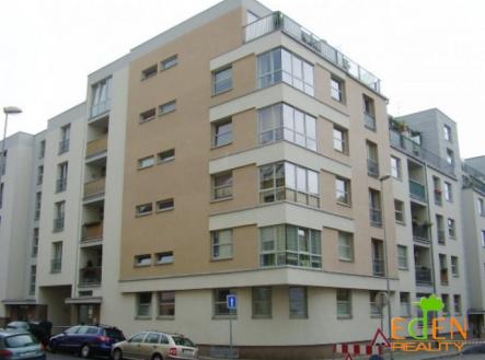 Pronájem bytu, 1+kk, 42 m²