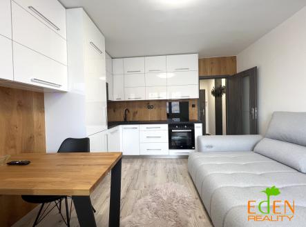 Pronájem bytu, 1+kk, 28 m²