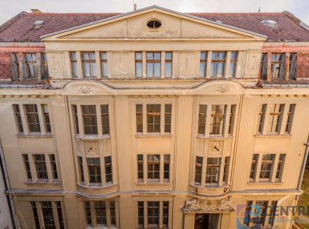 Prodej nájemního domu, 1 384 m²