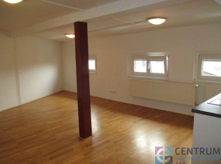 Pronájem bytu, 1+kk, 42 m²