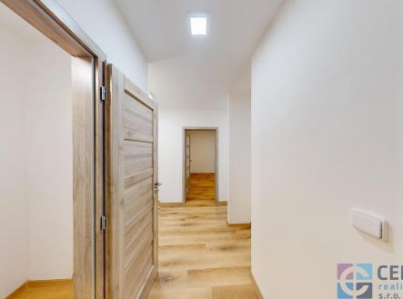 Pronájem bytu, 2+1, 62 m²