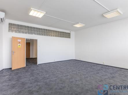 Pronájem kanceláře, 60,4 m²