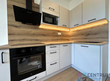 Pronájem bytu, 2+kk, 40 m²