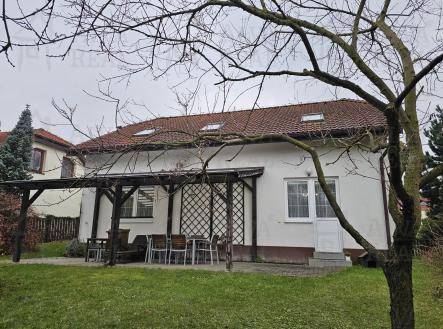 Prodej - dům/vila, 211 m²