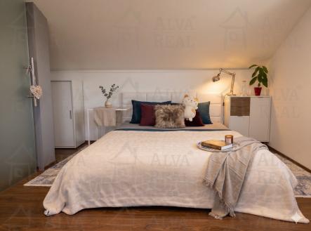Pronájem bytu, 2+1, 76 m²