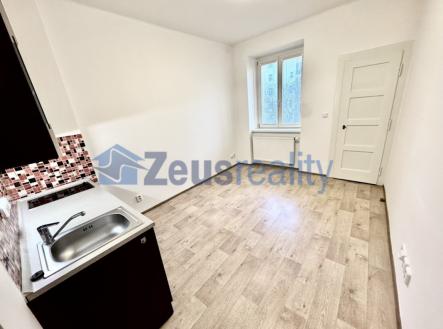 Pronájem bytu, 2+kk, 46 m²