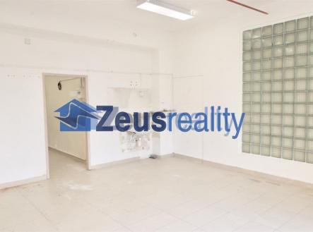 Pronájem - obchodní prostor, 39 m²