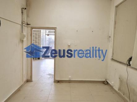 Pronájem - obchodní prostor, 39 m²