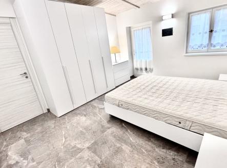 Pronájem bytu, 2+kk, 43 m²