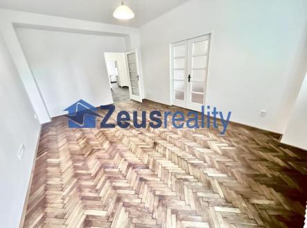 Pronájem bytu, 3+1, 100 m²