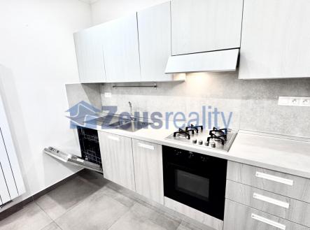 Pronájem bytu, 1+1, 32 m²