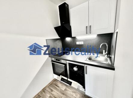 Pronájem bytu, 1+kk, 30 m²