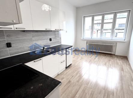 Pronájem bytu, 3+kk, 95 m²