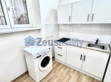 Pronájem bytu, 1+1, 35 m²