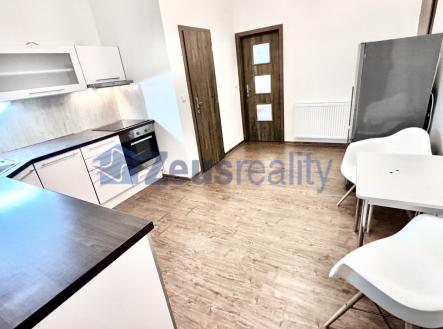 Pronájem bytu, 1+1, 42 m²