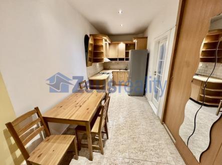 Pronájem bytu, 2+kk, 50 m²