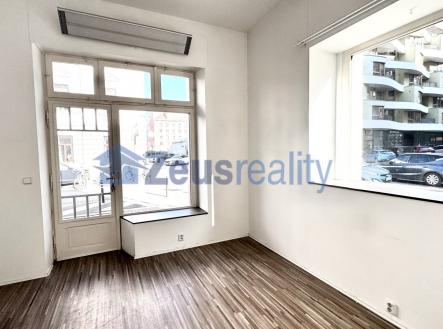 Pronájem kanceláře, 16 m²