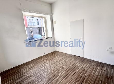 Pronájem kanceláře, 16 m²