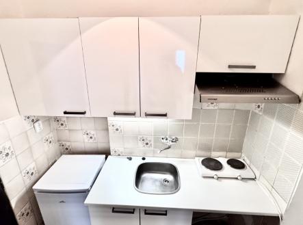 Pronájem bytu, 1+kk, 28 m²