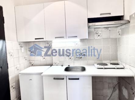 Pronájem bytu, 1+kk, 28 m²