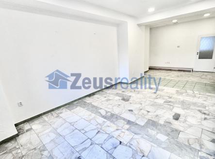 Pronájem obchodní prostor, 75 m²