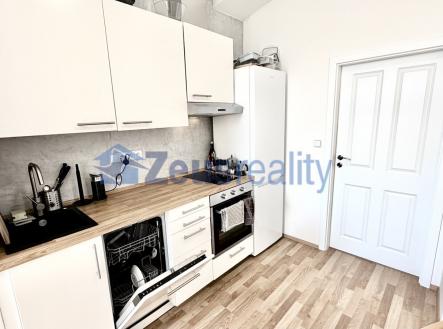 Pronájem bytu, 3+kk, 58 m²