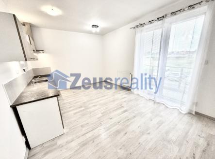Pronájem bytu, 1+kk, 39 m²