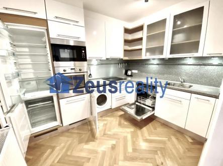 Pronájem bytu, 3+kk, 61 m²