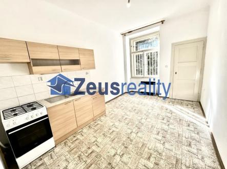 Pronájem bytu, 2+kk, 42 m²