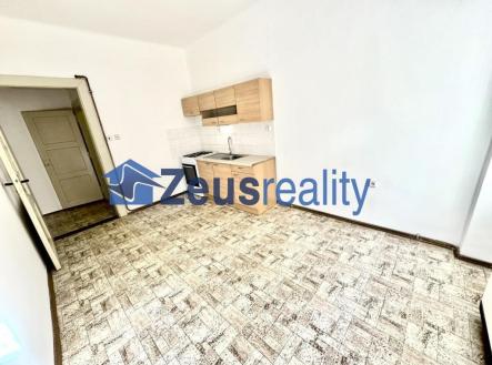 Pronájem bytu, 2+kk, 42 m²