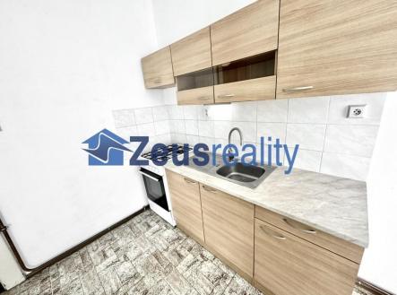 Pronájem bytu, 2+kk, 42 m²