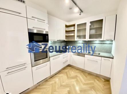 Pronájem bytu, 2+1, 61 m²
