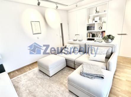 Pronájem bytu, 3+1, 124 m²