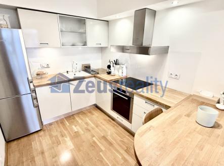 Pronájem bytu, 3+1, 124 m²