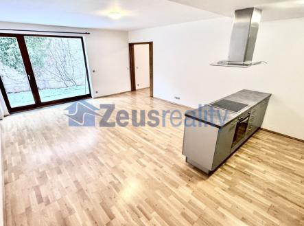 Pronájem bytu, 3+kk, 85 m²