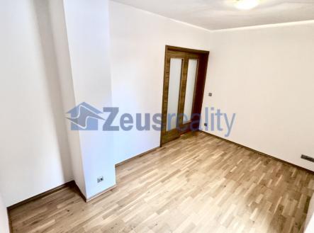 Pronájem bytu, 2+1, 85 m²