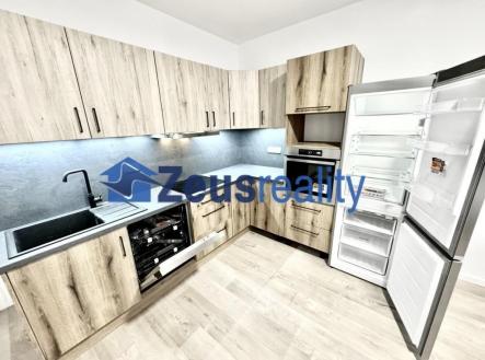 Pronájem bytu, 2+kk, 50 m²