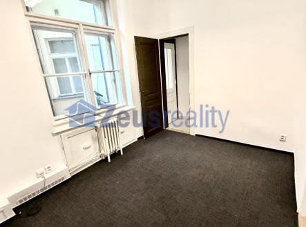 Pronájem komerčního objektu, sklad, 10 m²