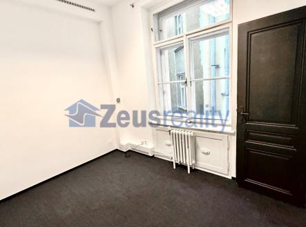 Pronájem komerčního objektu, sklad, 10 m²
